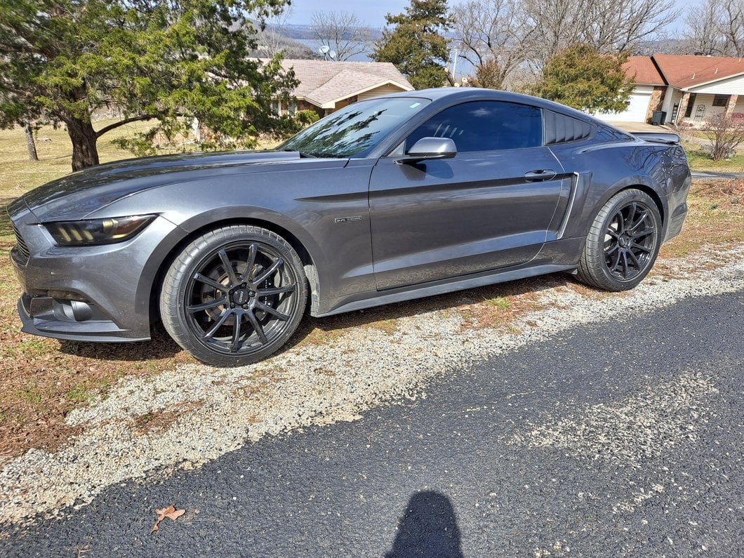 MMD Axim Gloss Black Wheel; 20x8.5; 35mm Offset (15-23 Mustang GT, EcoBoost, V6)