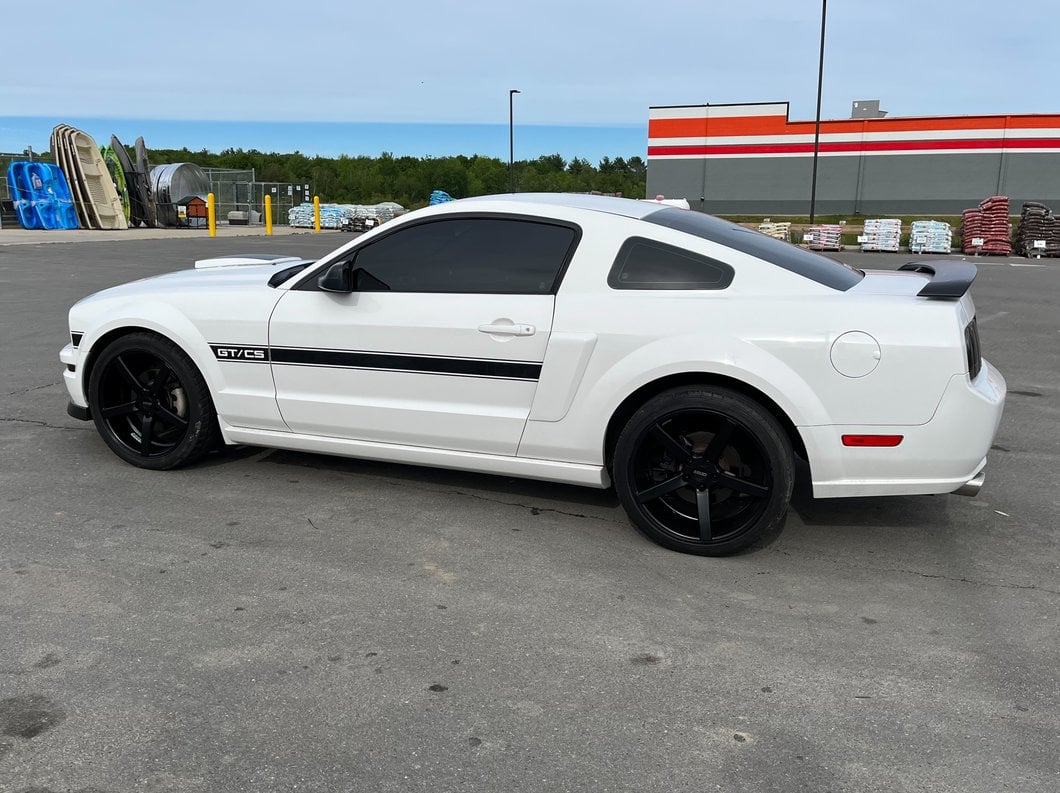 Staggered MMD 551C Matte Black 4-Wheel Kit; 20x8.5/20x10; 35mm Offset (05-09 Mustang)