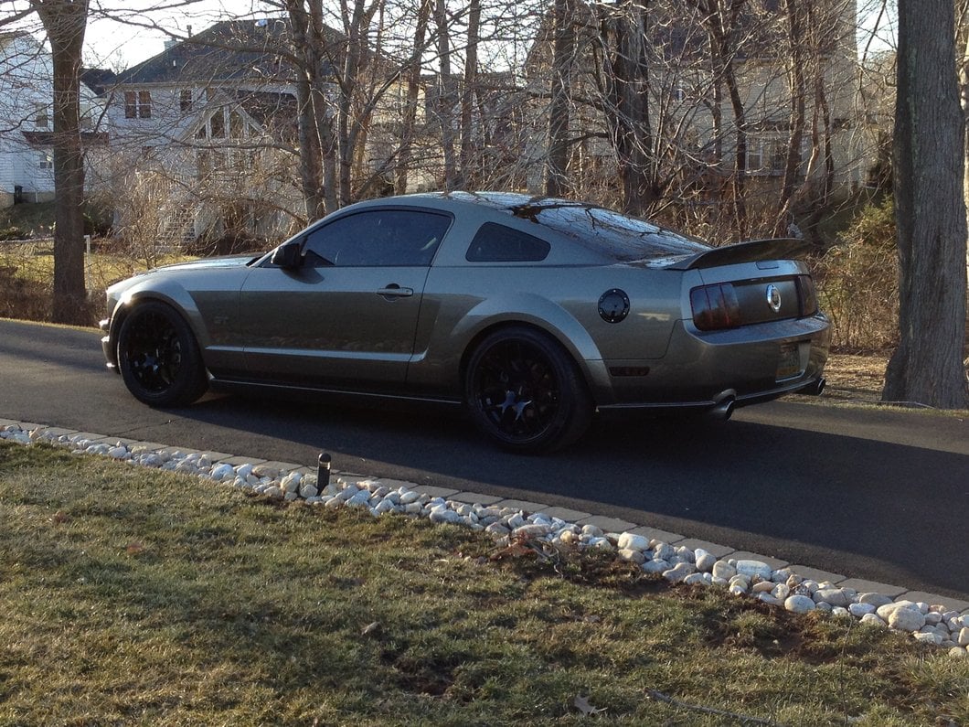 MMD Ducktail Rear Spoiler; Pre-Painted (05-09 Mustang)