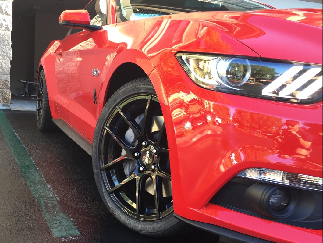MMD Zeven Gloss Black Wheel; 19x8.5; 35mm Offset (15-23 Mustang GT, EcoBoost, V6)