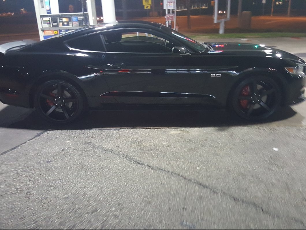 Staggered MMD 551C Matte Black 4-Wheel Kit; 20x8.5/20x10; 35mm Offset (15-23 Mustang GT, EcoBoost, V6)