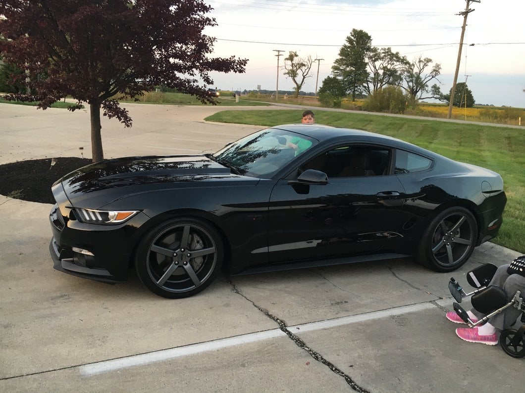 MMD 551C Charcoal Wheel; 20x8.5; 35mm Offset (15-23 Mustang GT, EcoBoost, V6)