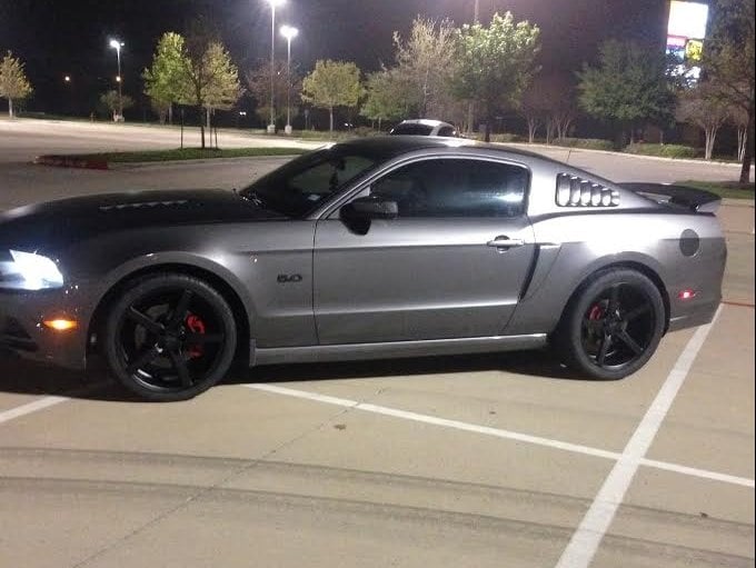 Staggered MMD 551C Matte Black 4-Wheel Kit; 20x8.5/20x10; 35mm Offset (10-14 Mustang)