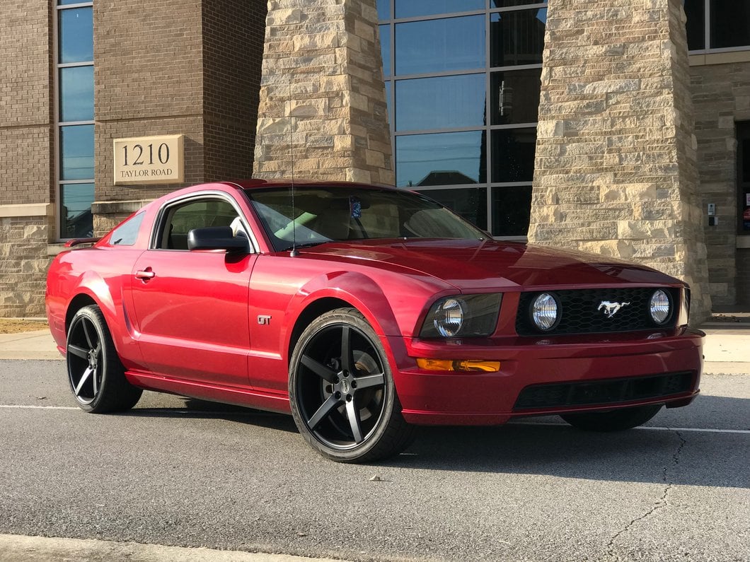Staggered MMD 551C Matte Black 4-Wheel Kit; 20x8.5/20x10; 35mm Offset (05-09 Mustang)