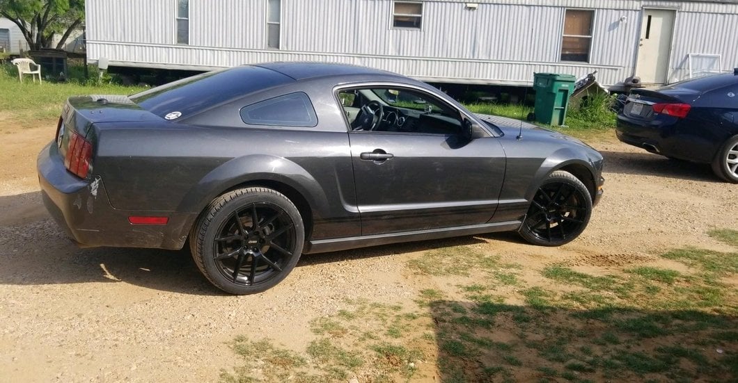 MMD Zeven Gloss Black Wheel; 19x8.5; 35mm Offset (05-09 Mustang)