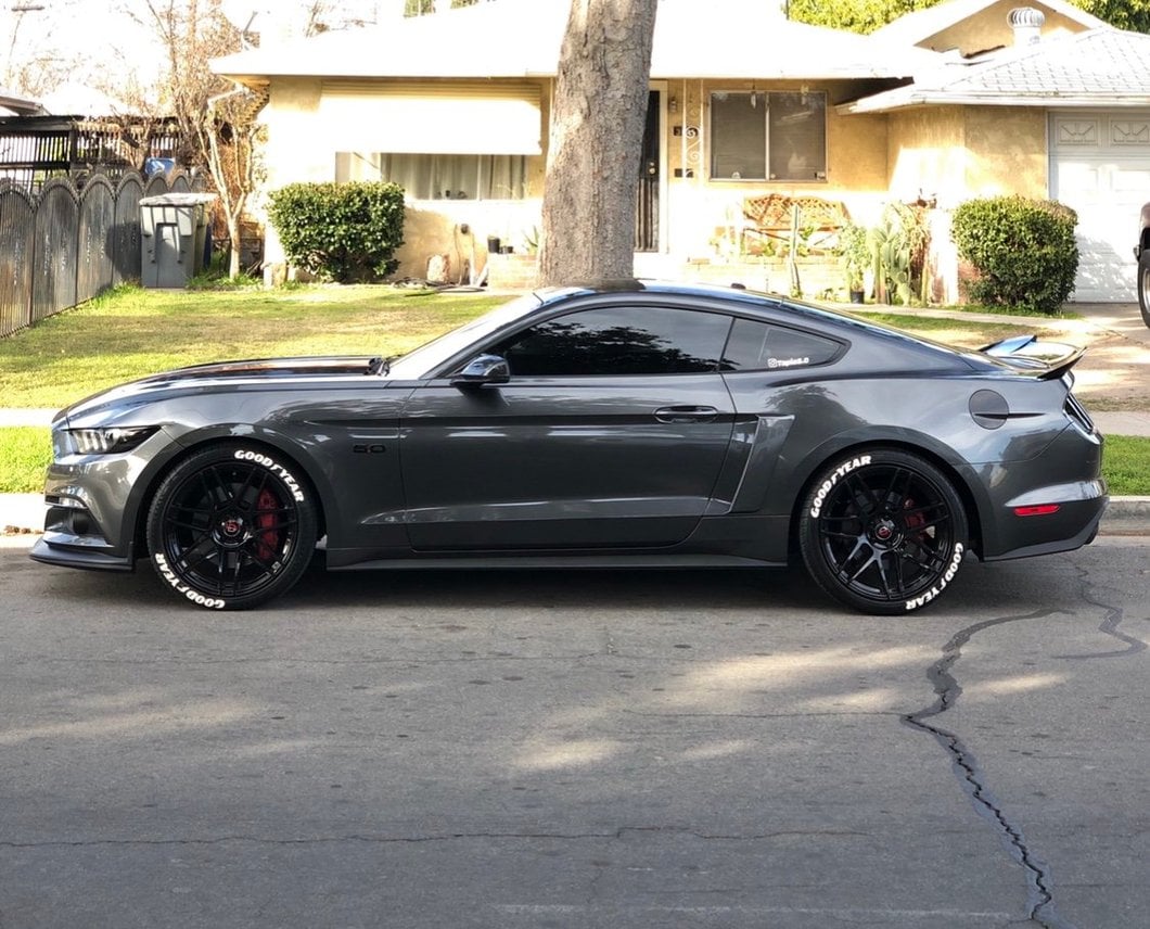 MMD Fuel Door Cover; Carbon Fiber (15-23 Mustang)