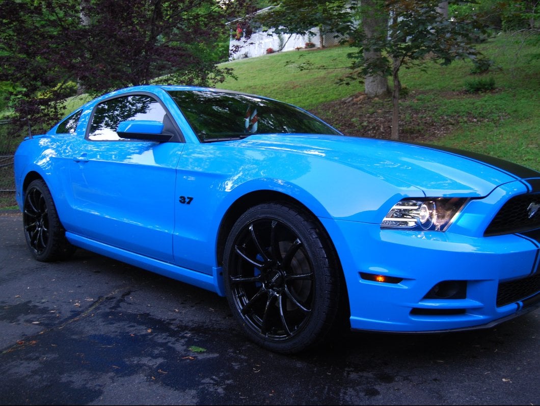 MMD Axim Gloss Black Wheel; 20x8.5; 35mm Offset (10-14 Mustang)